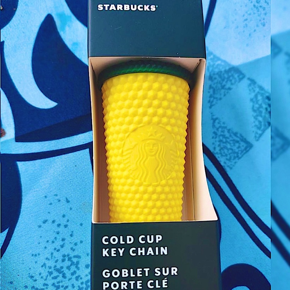 Starbucks Pineapple Keychain 🍍Hawaii exclusive pineapple studded‎ tumbler key